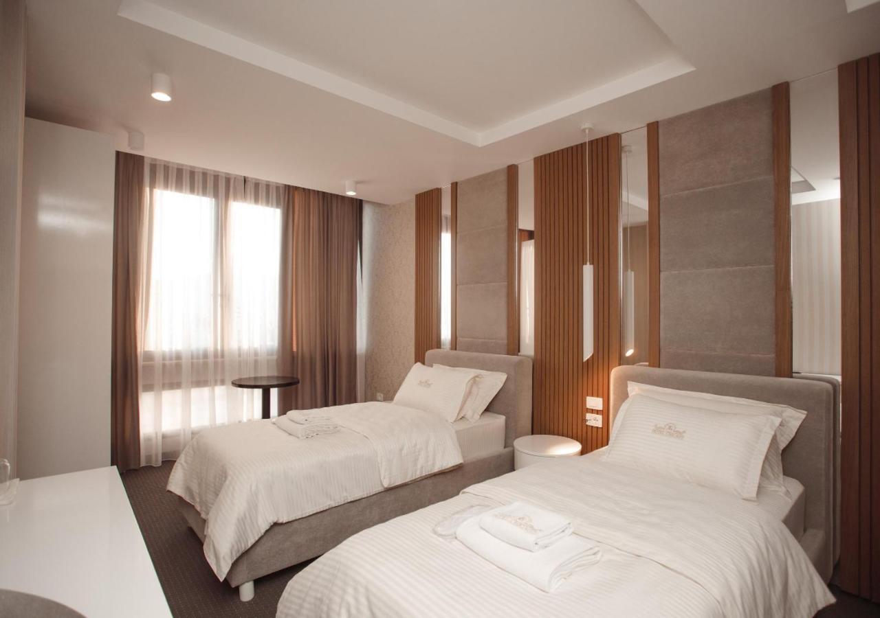 Hotel Chicago Шкодер Экстерьер фото