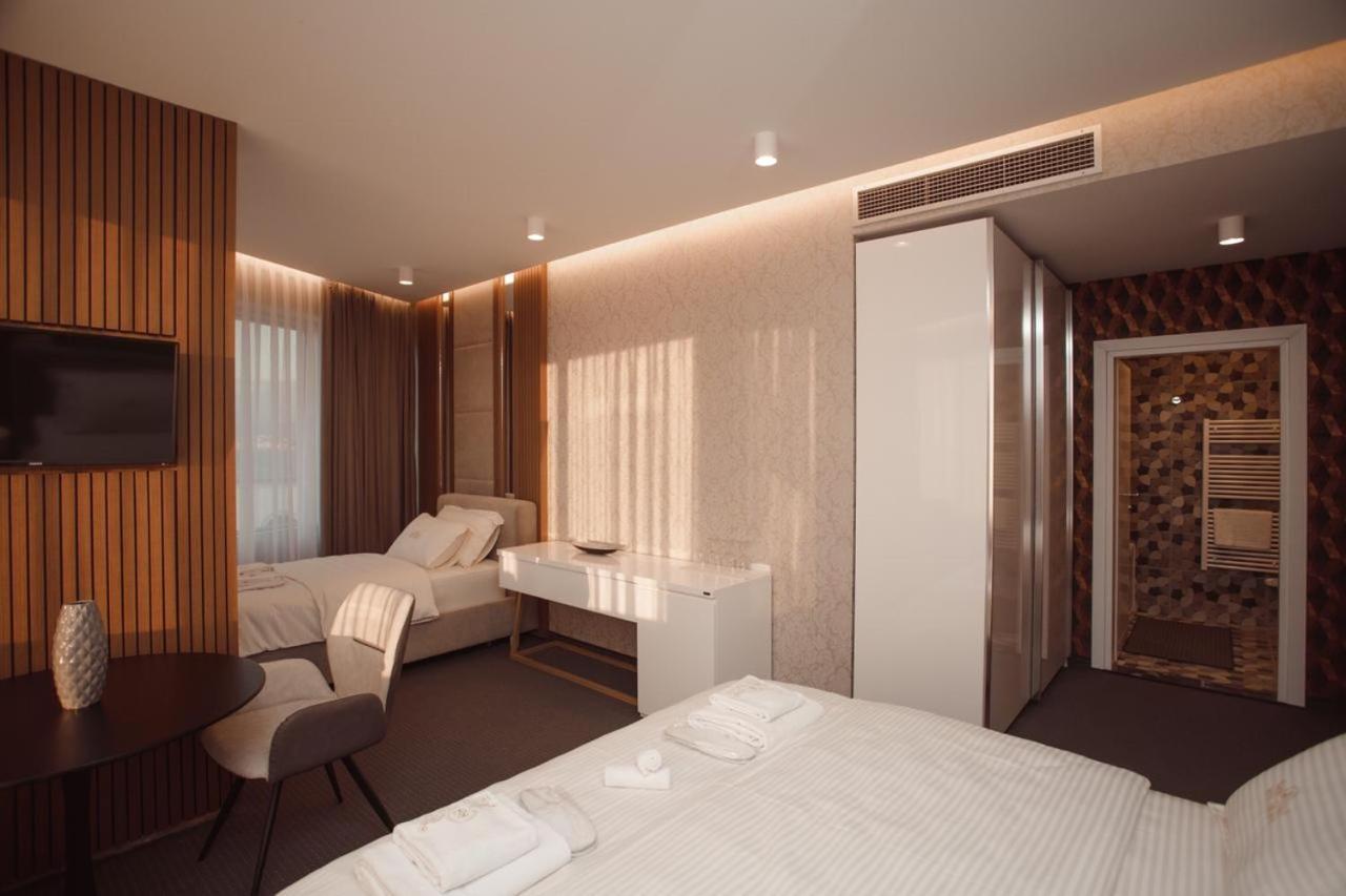 Hotel Chicago Шкодер Экстерьер фото