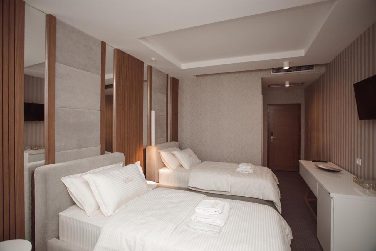 Hotel Chicago Шкодер Экстерьер фото