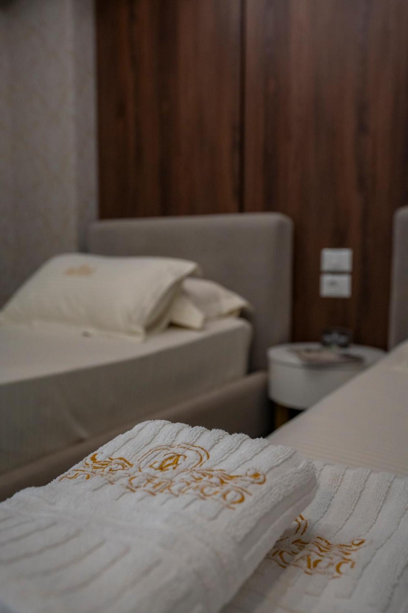 Hotel Chicago Шкодер Экстерьер фото