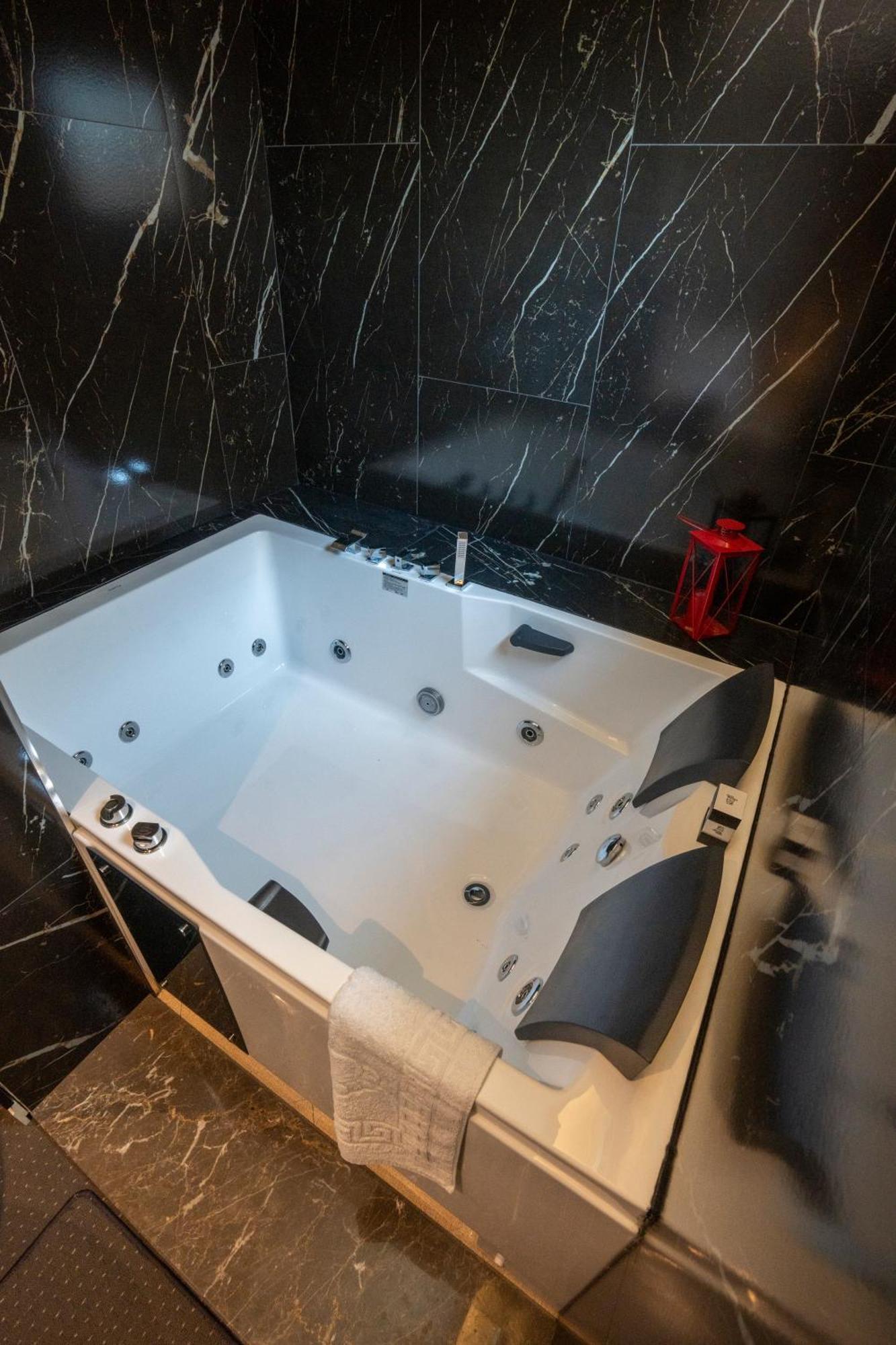 Hotel Chicago Шкодер Экстерьер фото
