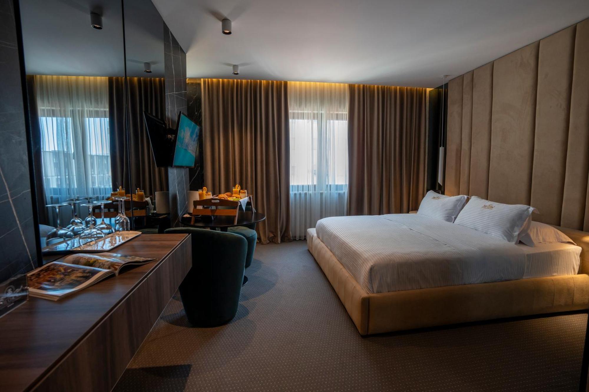 Hotel Chicago Шкодер Экстерьер фото