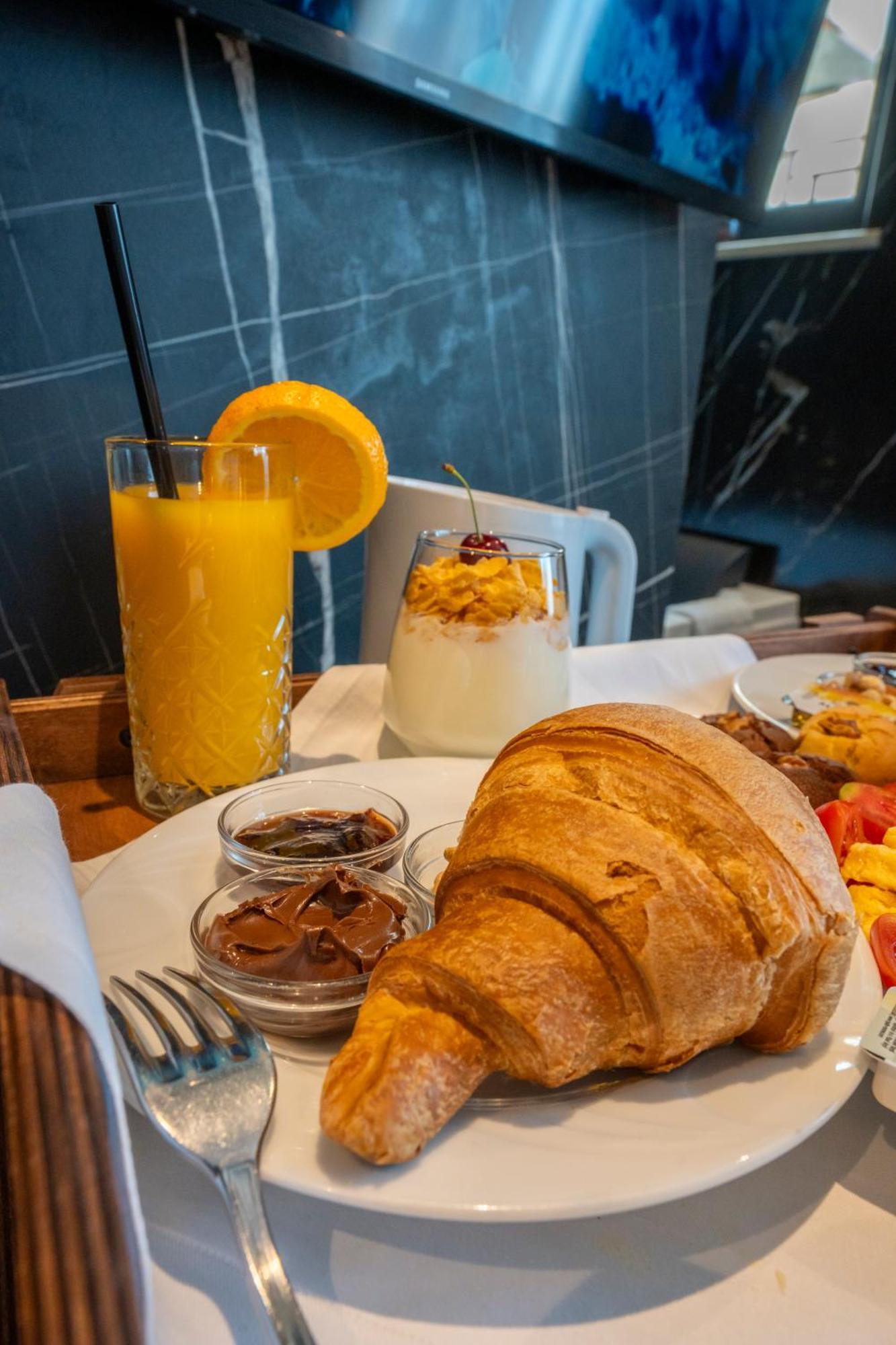 Hotel Chicago Шкодер Экстерьер фото